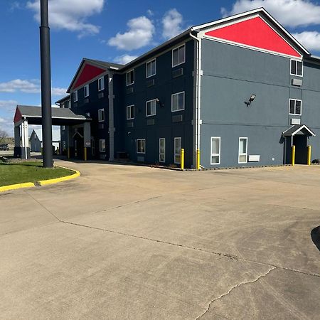 Burgundy Inn & Suites By Oyo El Paso Bagian luar foto