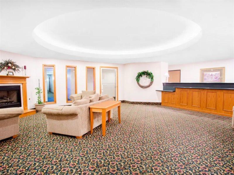 Burgundy Inn & Suites By Oyo El Paso Bagian luar foto