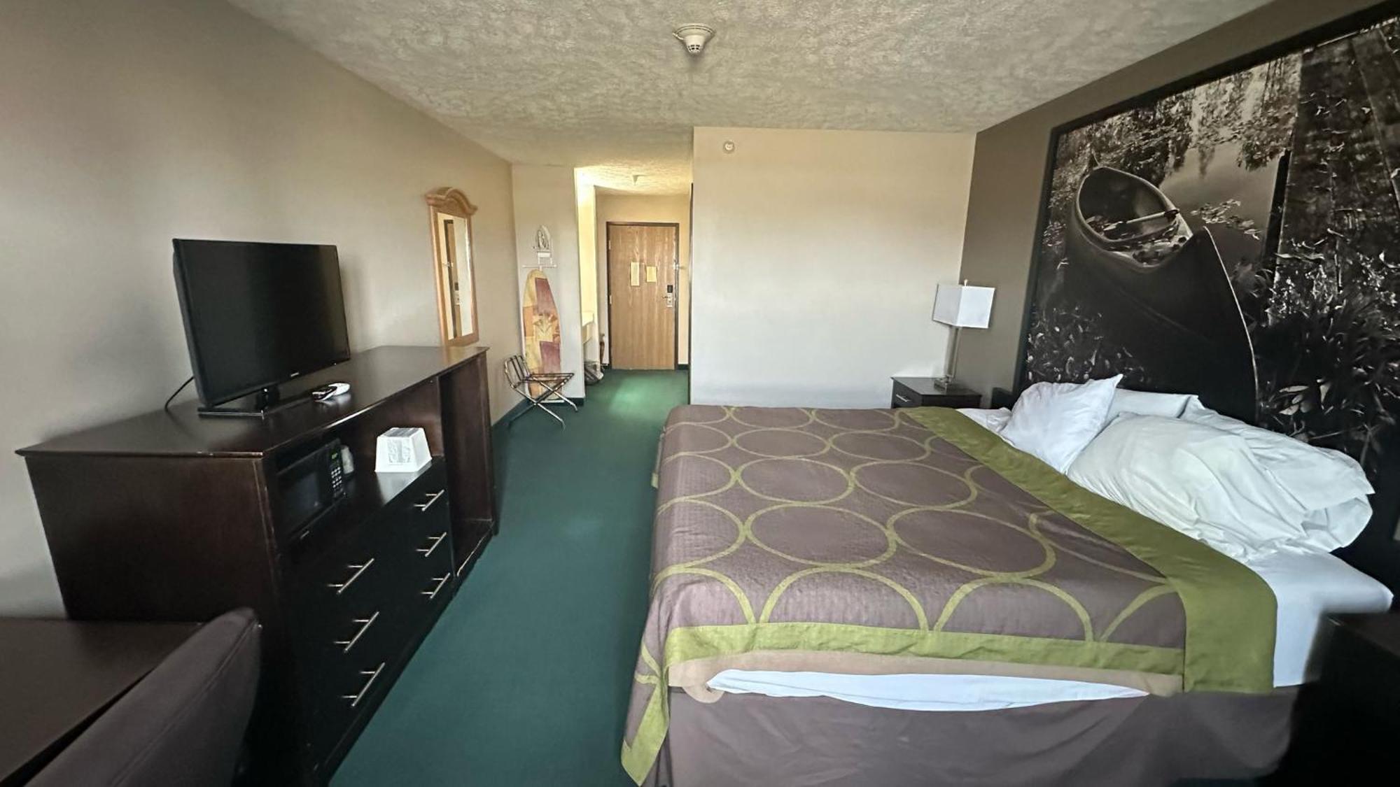 Burgundy Inn & Suites By Oyo El Paso Bagian luar foto