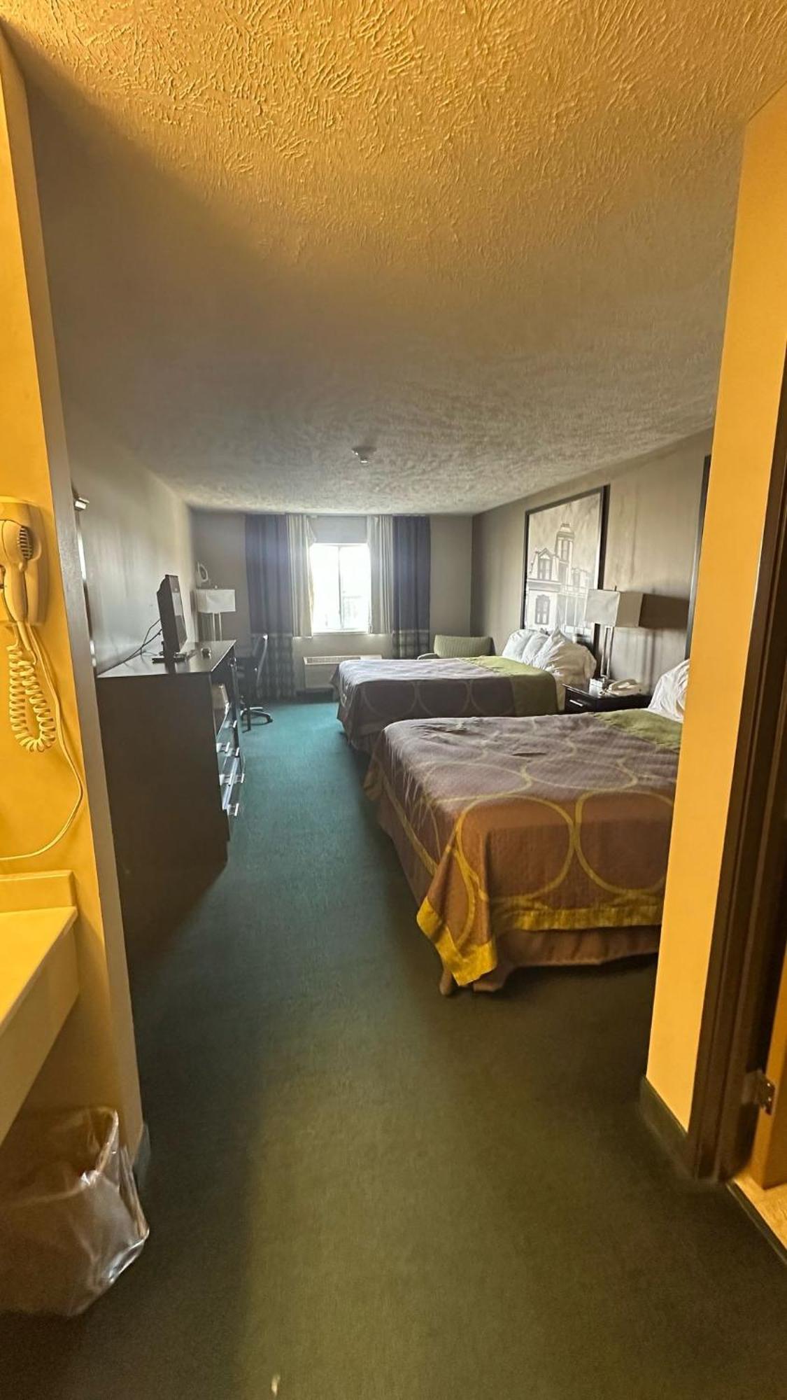 Burgundy Inn & Suites By Oyo El Paso Bagian luar foto