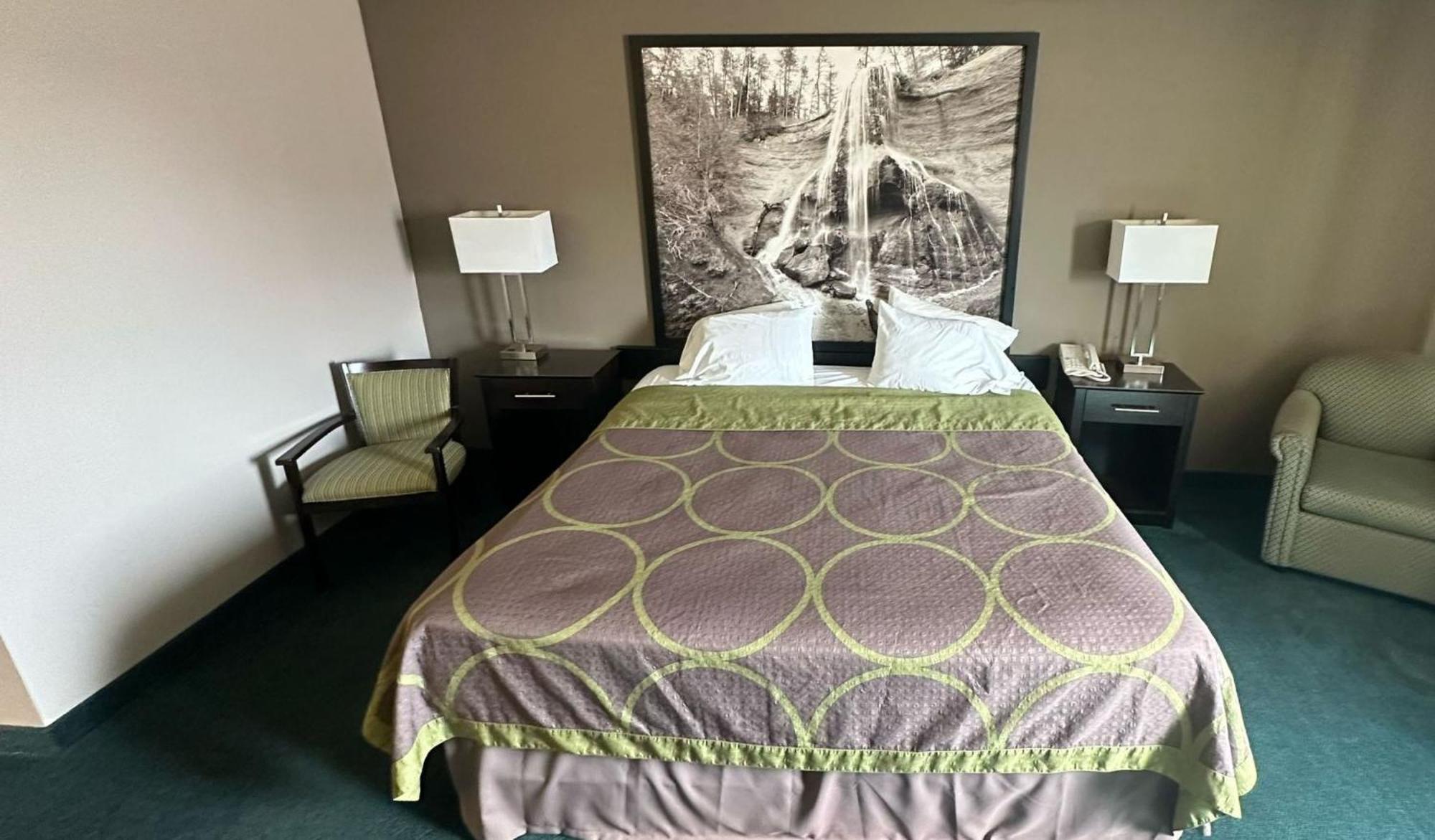 Burgundy Inn & Suites By Oyo El Paso Bagian luar foto