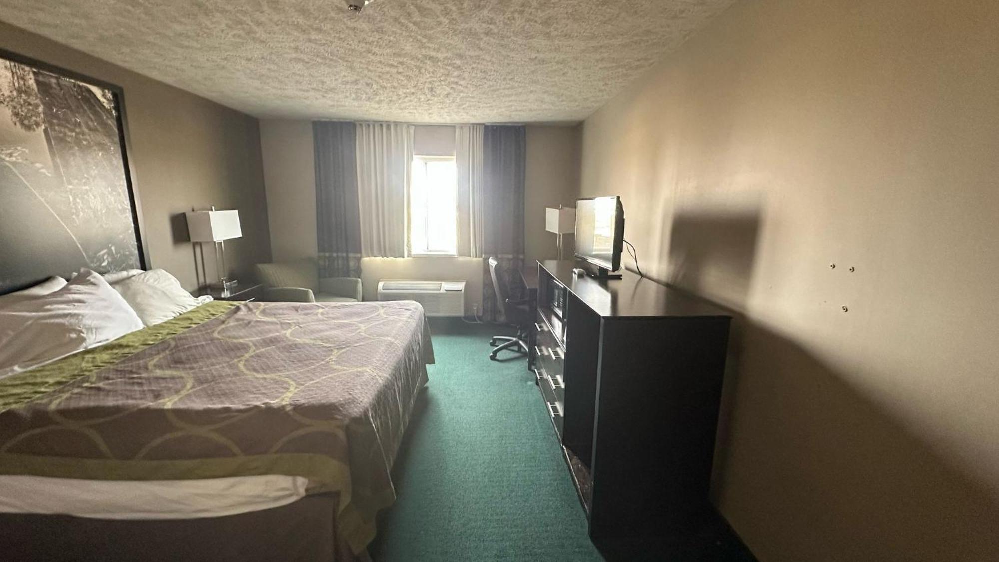 Burgundy Inn & Suites By Oyo El Paso Bagian luar foto