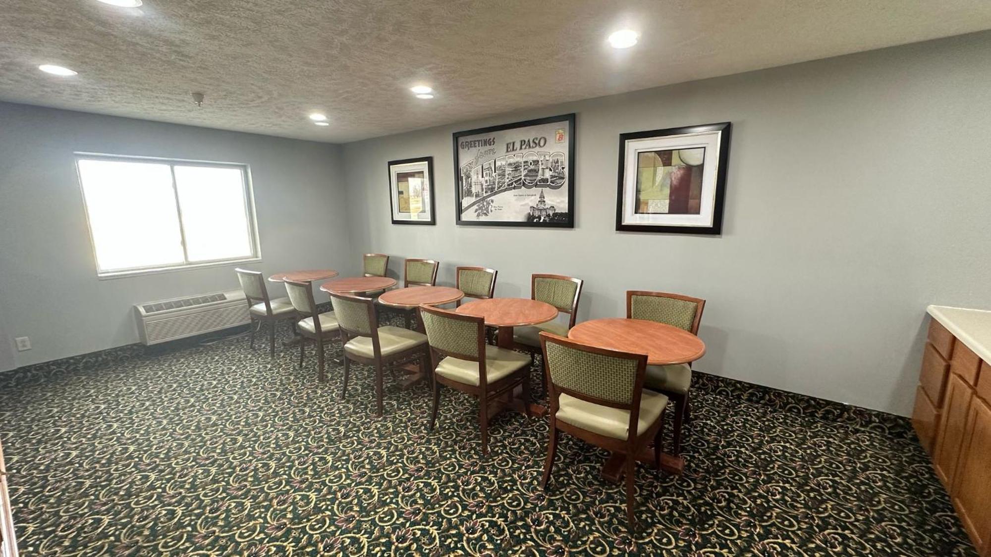 Burgundy Inn & Suites By Oyo El Paso Bagian luar foto