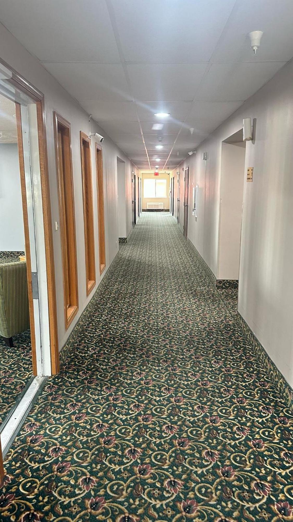 Burgundy Inn & Suites By Oyo El Paso Bagian luar foto