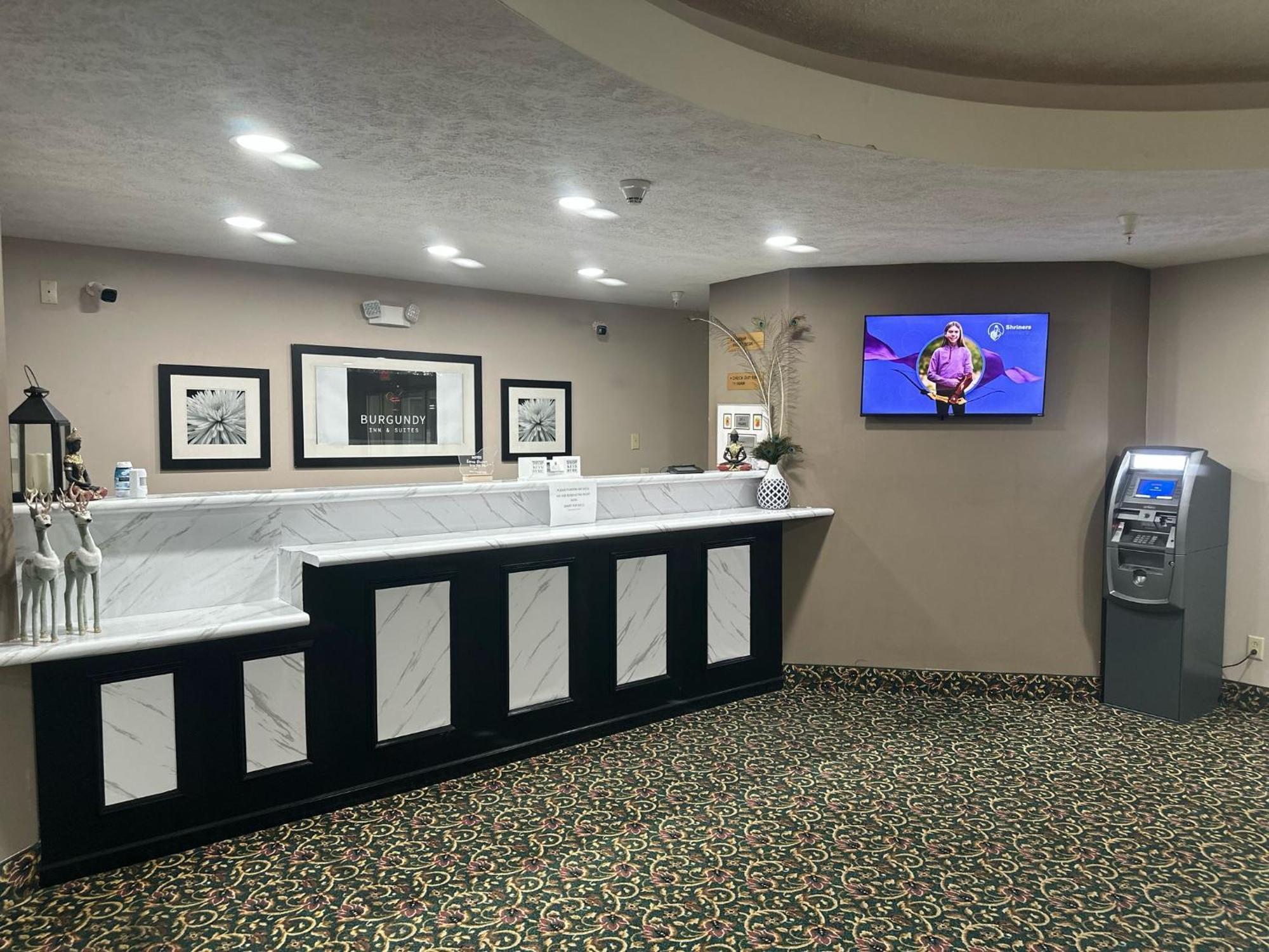 Burgundy Inn & Suites By Oyo El Paso Bagian luar foto